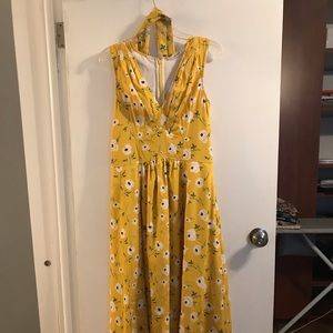 Yellow floral tea-length dress - pockets!